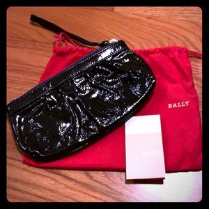 Bally vernis clutch